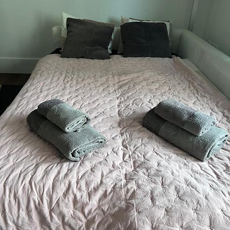Deluxe 1-Bed Apartment In The City Centre 지브롤터 외부 사진